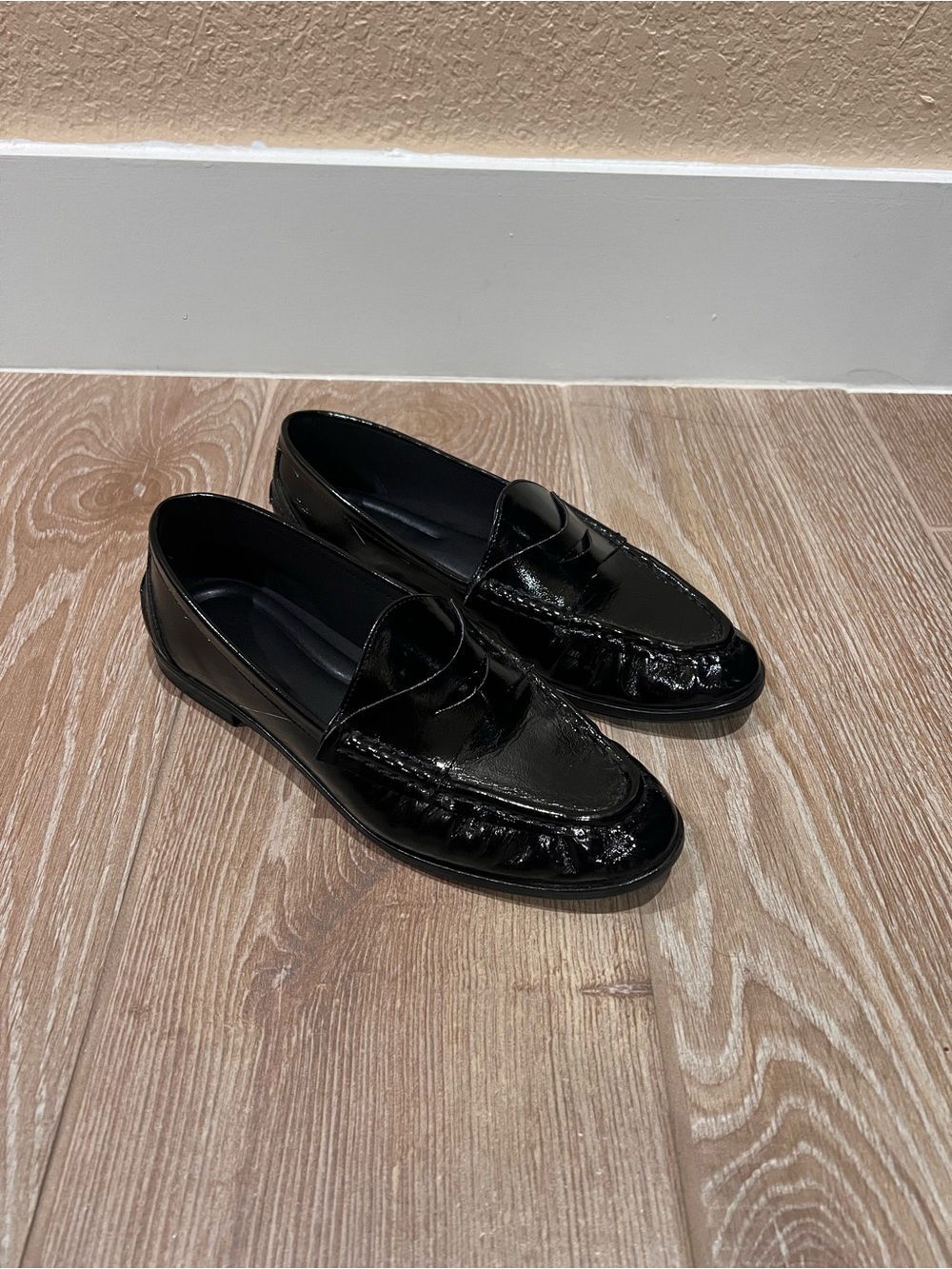 Kenneth Cole Reaction Black Patent Penny Loafers - Women's